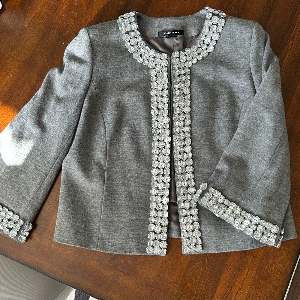 Ellen Tracy short coat size 12